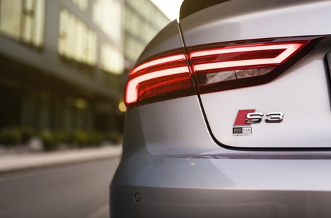 AUDI A3 2013-2019 IÇIN UYUMLU S3 GÖRÜNÜM LED STOP